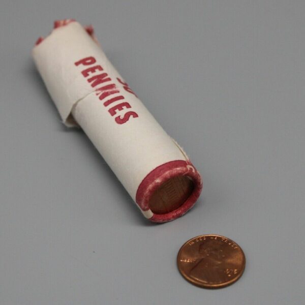 1975 - D Lincoln Memorial Penny Coin, straight from a 1975 Bank Roll!